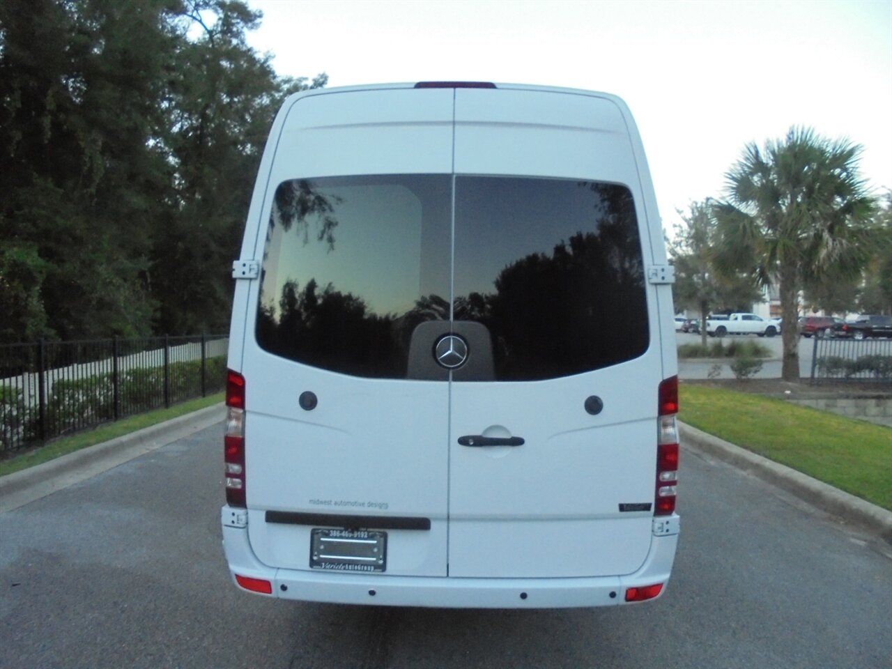 2011 Mercedes-Benz Sprinter Midwest Automotive Design  Daycruiser - Photo 11 - Deland, FL 32720