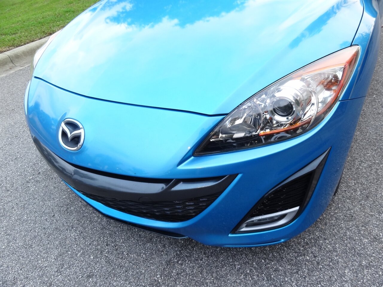 2011 Mazda Mazda3 s Sport   - Photo 7 - Deland, FL 32720