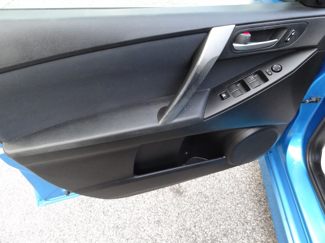 2011 Mazda Mazda3 s Sport   - Photo 28 - Deland, FL 32720