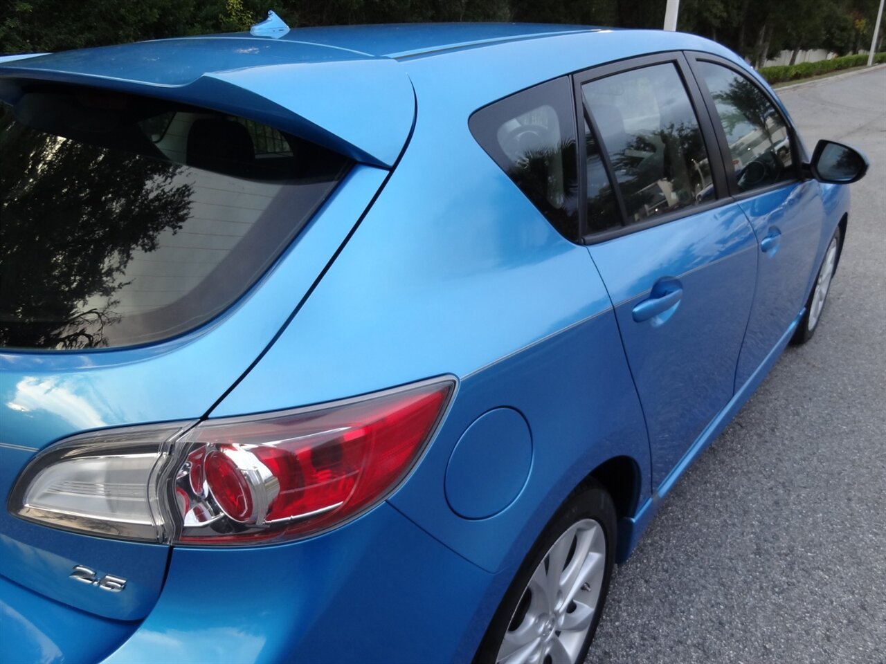 2011 Mazda Mazda3 s Sport   - Photo 13 - Deland, FL 32720