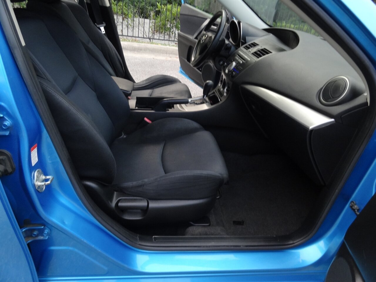 2011 Mazda Mazda3 s Sport   - Photo 38 - Deland, FL 32720