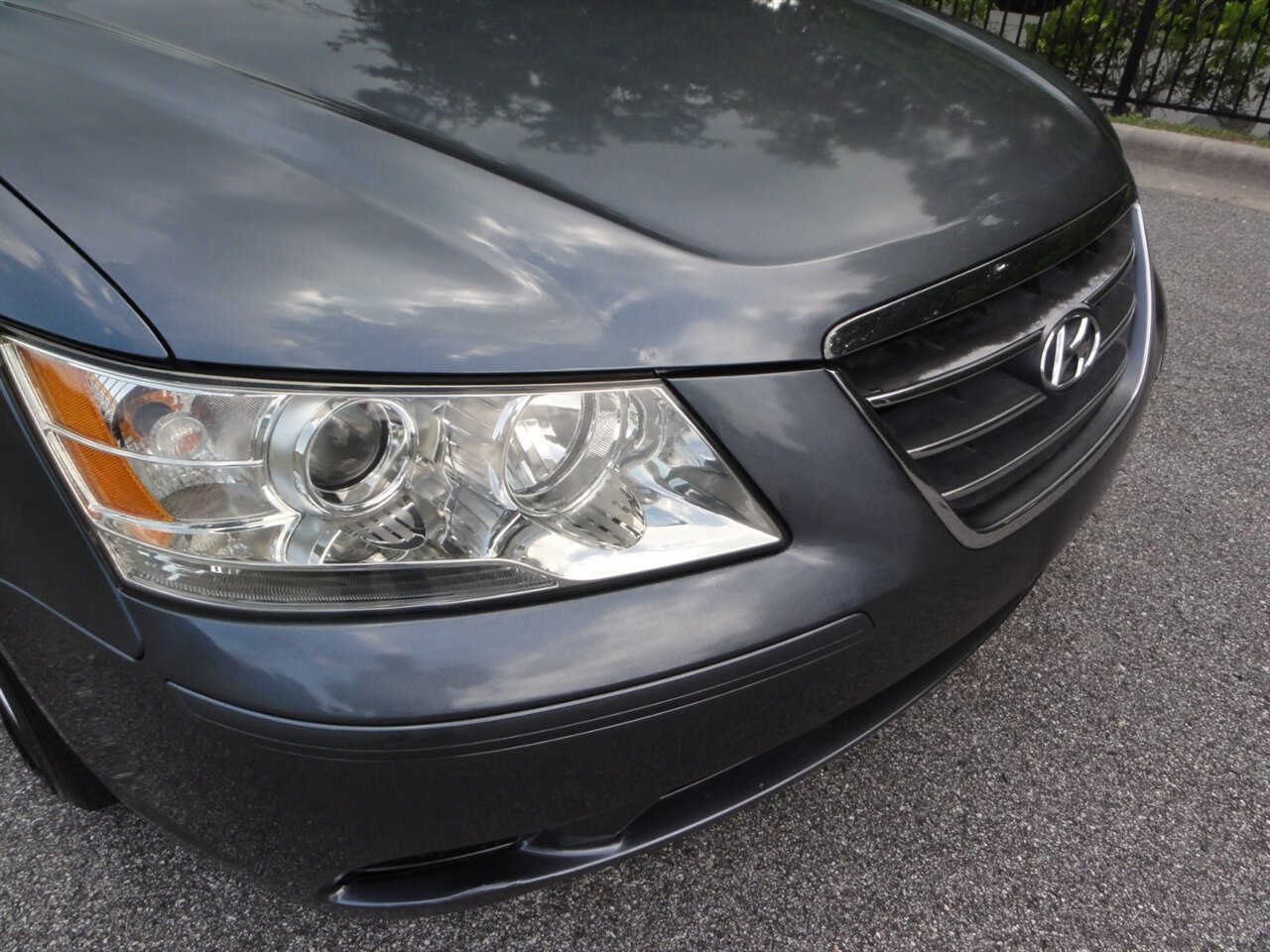 2010 Hyundai SONATA GLS - Photo 7 - Deland, FL 32720