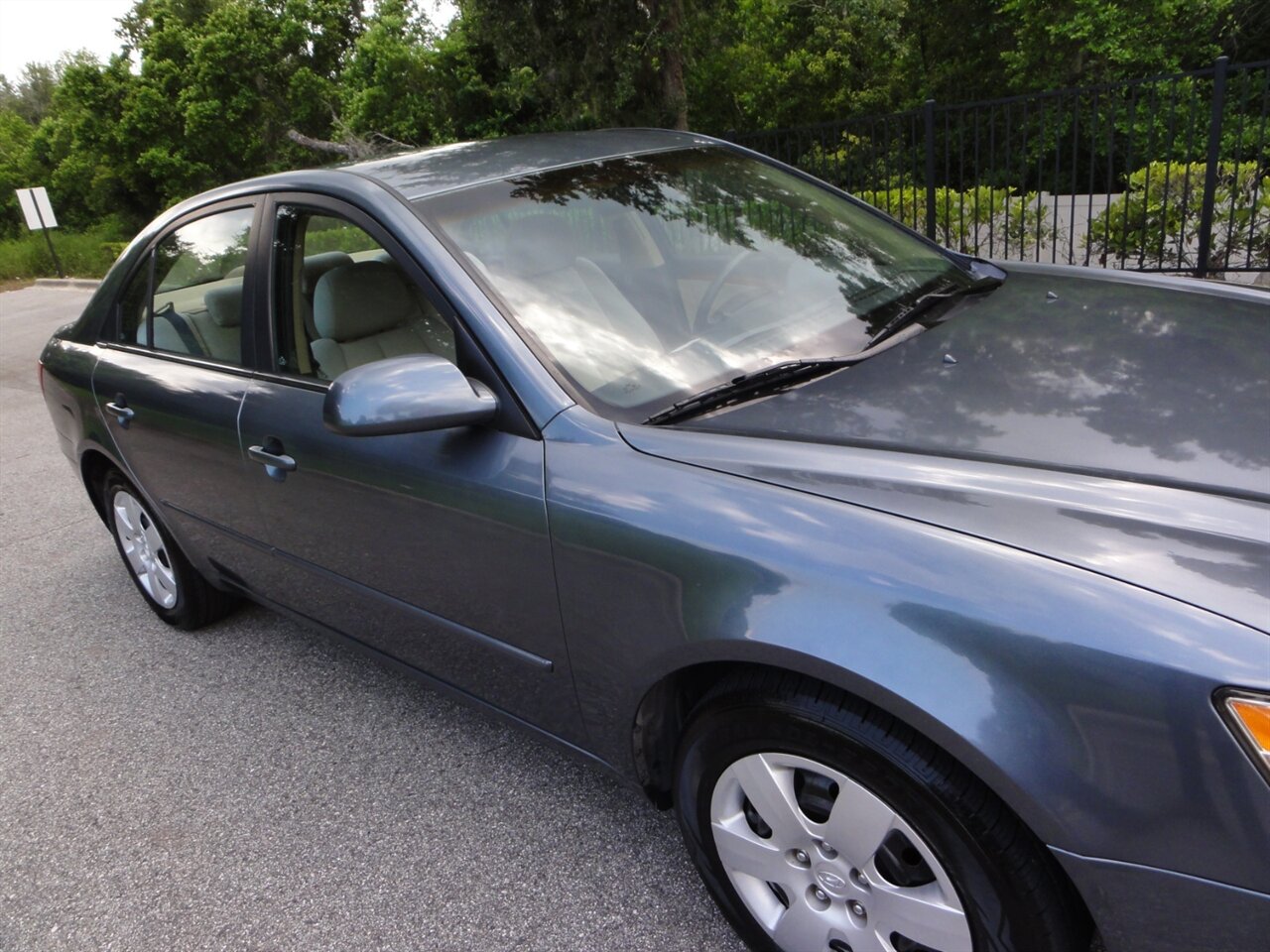 2010 Hyundai SONATA GLS - Photo 8 - Deland, FL 32720