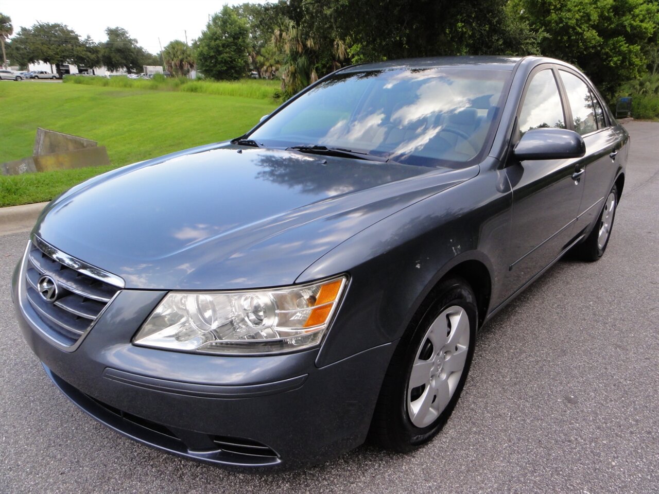 2010 Hyundai SONATA GLS - Photo 2 - Deland, FL 32720