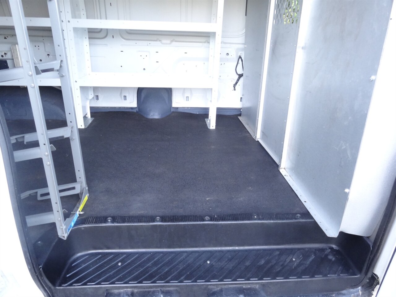 2006 Ford E-150   - Photo 41 - Deland, FL 32720