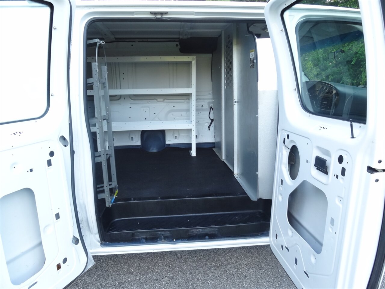 2006 Ford E-150   - Photo 40 - Deland, FL 32720