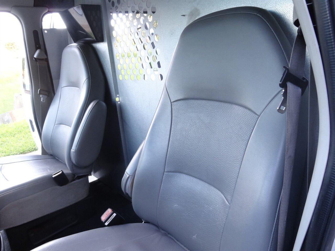 2006 Ford E-150   - Photo 33 - Deland, FL 32720