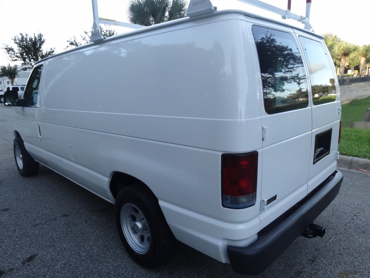 2006 Ford E-150   - Photo 4 - Deland, FL 32720