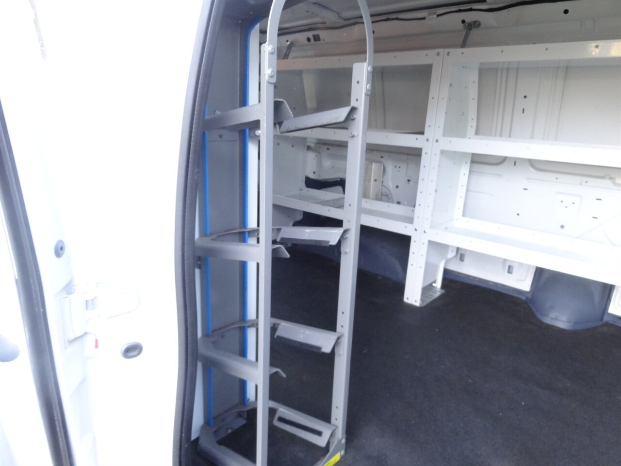 2006 Ford E-150   - Photo 44 - Deland, FL 32720