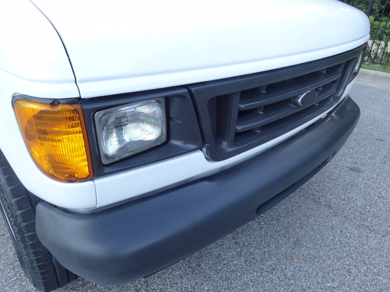 2006 Ford E-150   - Photo 6 - Deland, FL 32720