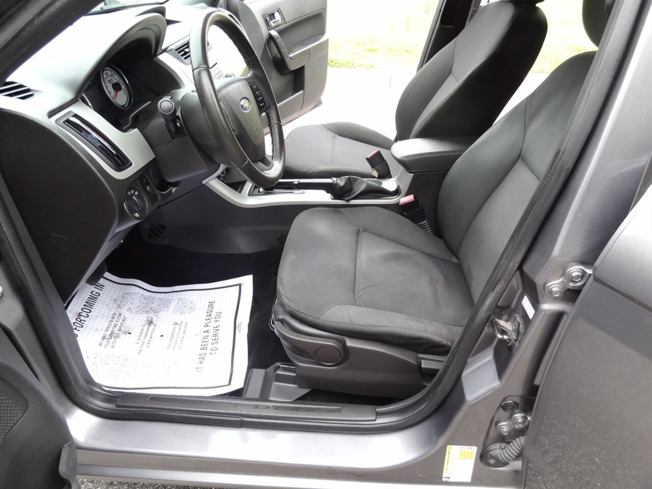 2011 Ford Focus Sport SES   - Photo 33 - Deland, FL 32720