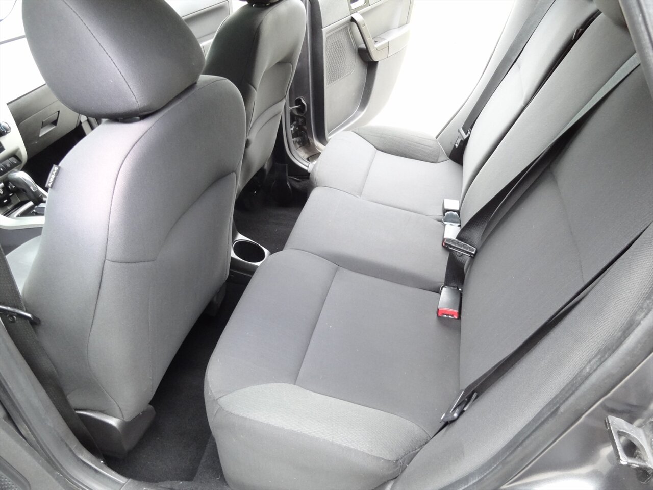 2011 Ford Focus Sport SES   - Photo 36 - Deland, FL 32720