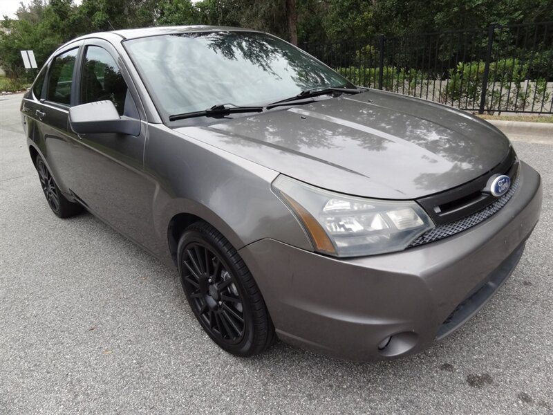2011 Ford Focus Sport SES  