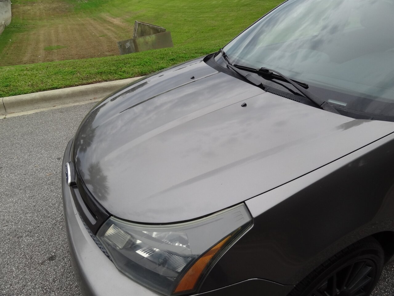 2011 Ford Focus Sport SES   - Photo 18 - Deland, FL 32720