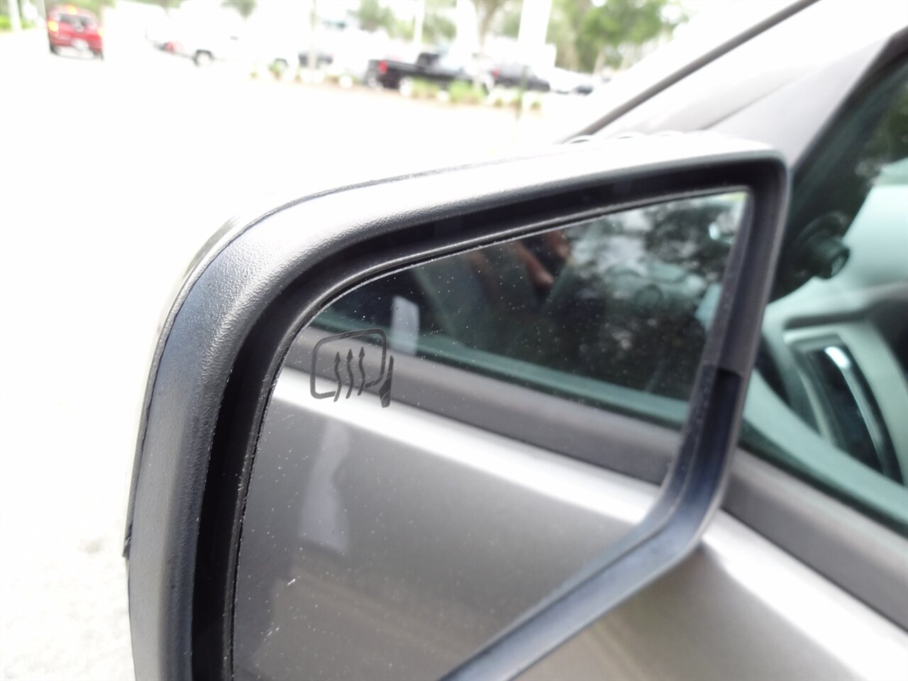 2011 Ford Focus Sport SES   - Photo 24 - Deland, FL 32720