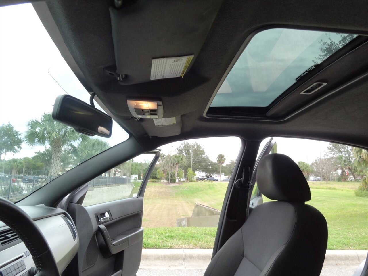 2011 Ford Focus Sport SES   - Photo 35 - Deland, FL 32720