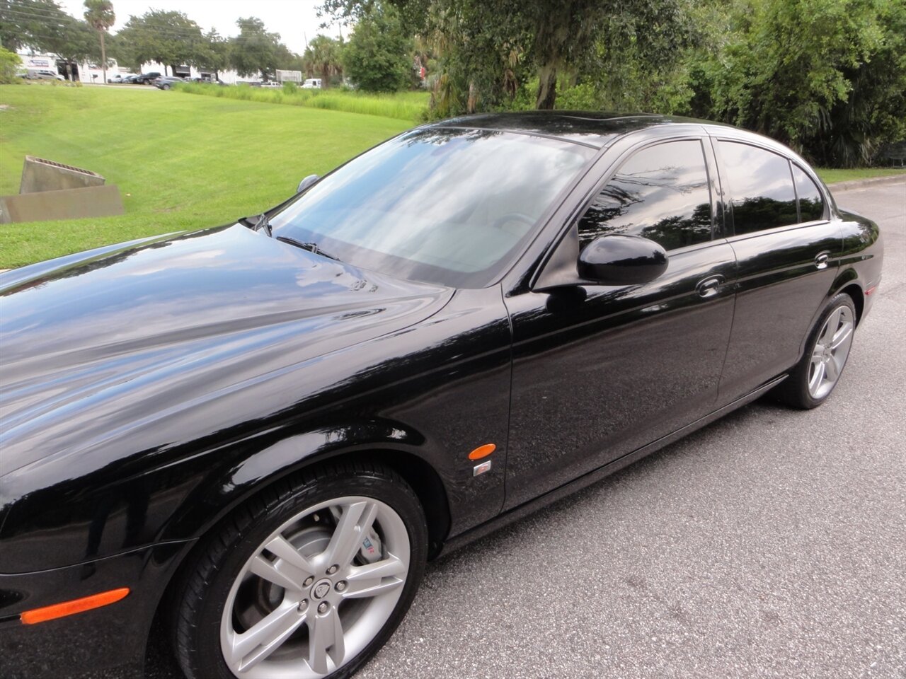 2005 Jaguar S-Type R Premium - Photo 11 - Deland, FL 32720
