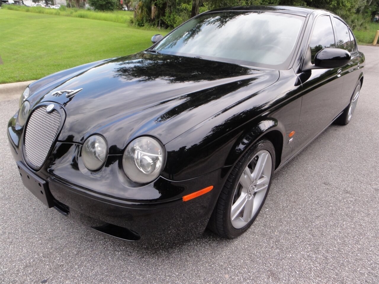 2005 Jaguar S-Type R Premium - Photo 2 - Deland, FL 32720