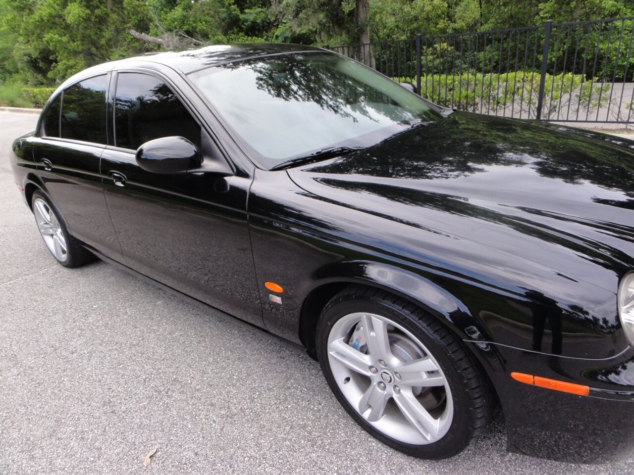2005 Jaguar S-Type R Premium - Photo 10 - Deland, FL 32720