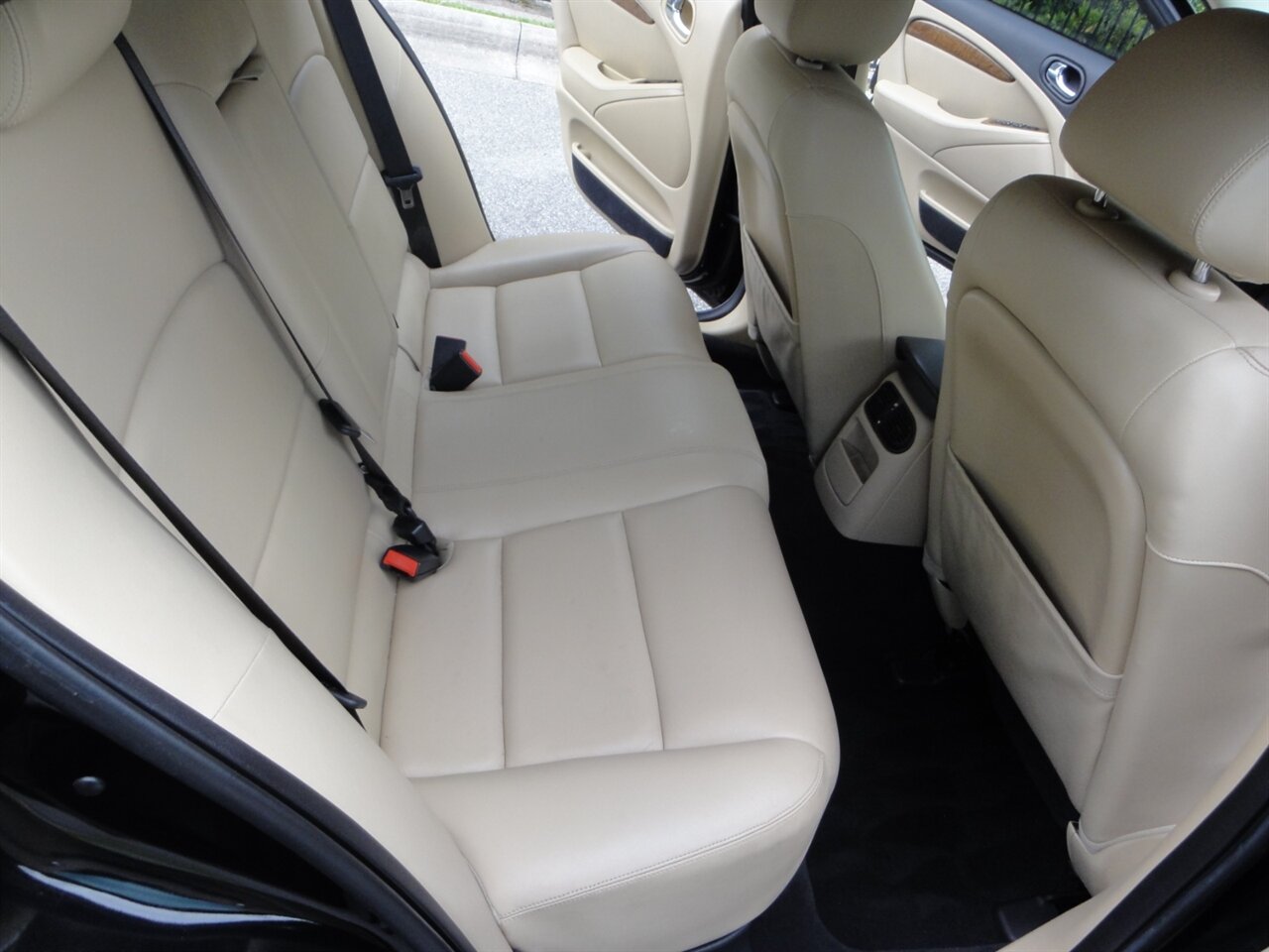2005 Jaguar S-Type R Premium - Photo 43 - Deland, FL 32720