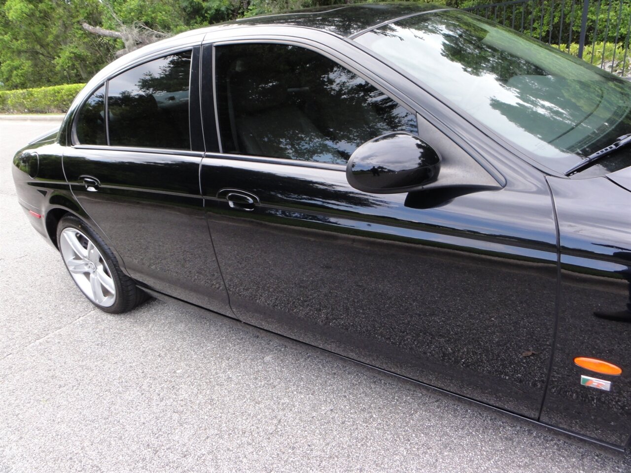2005 Jaguar S-Type R Premium - Photo 12 - Deland, FL 32720