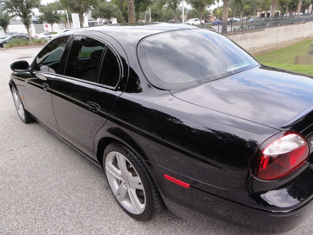 2005 Jaguar S-Type R Premium - Photo 14 - Deland, FL 32720