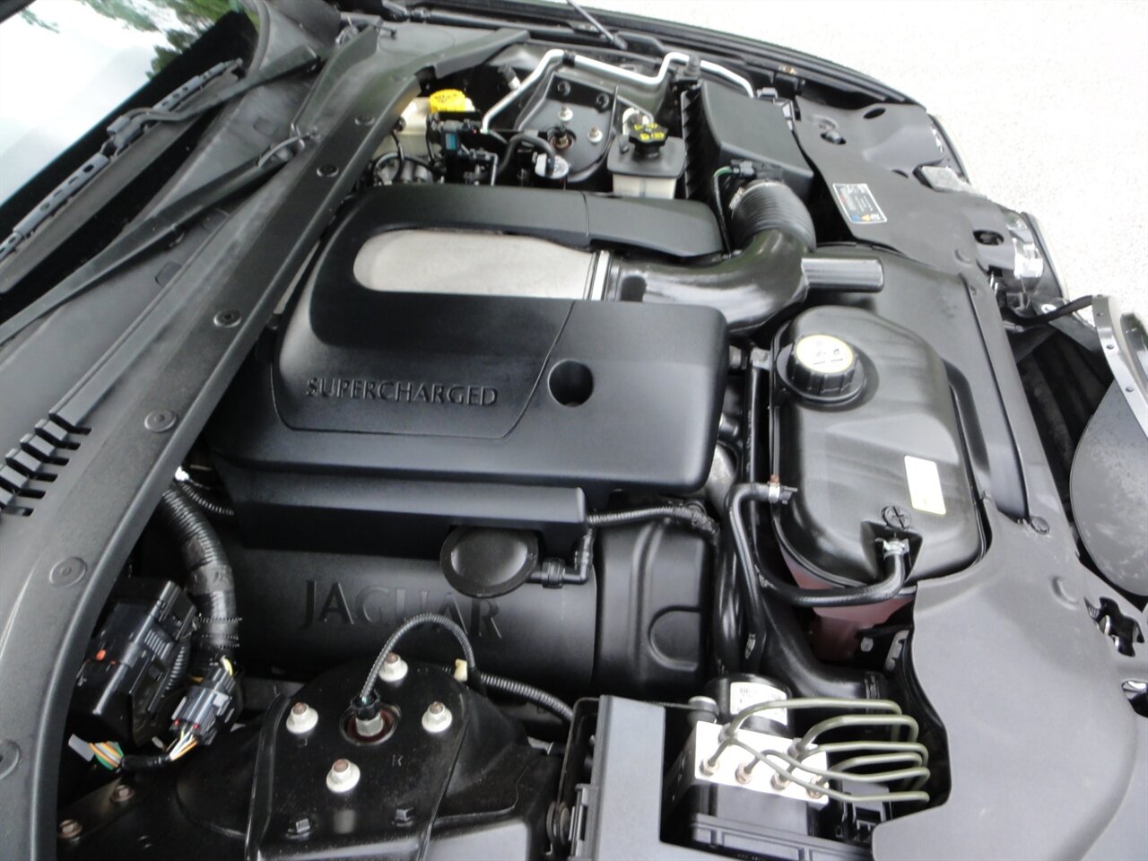 2005 Jaguar S-Type R Premium - Photo 30 - Deland, FL 32720