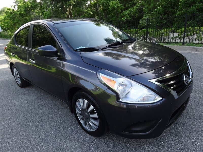 2015 Nissan Versa 1.6 SV  