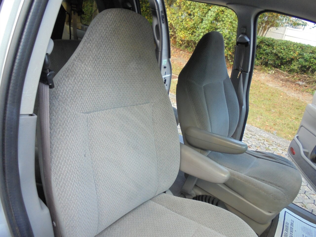 2002 Ford Windstar LX  Wheelchair lift/Handicap - Photo 40 - Deland, FL 32720