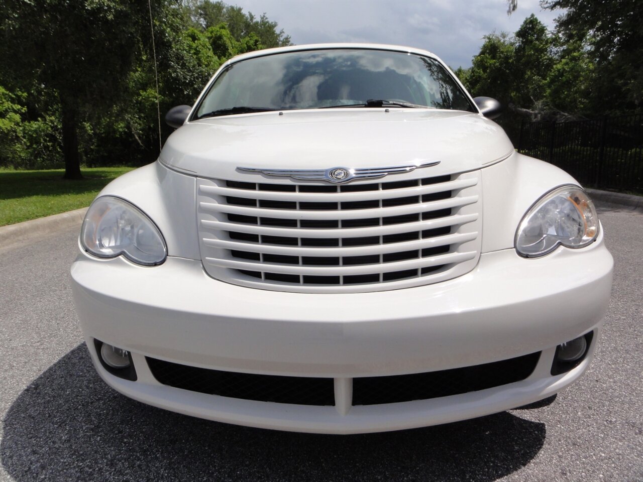 2008 Chrysler PT Cruiser Convertible - Photo 9 - Deland, FL 32720