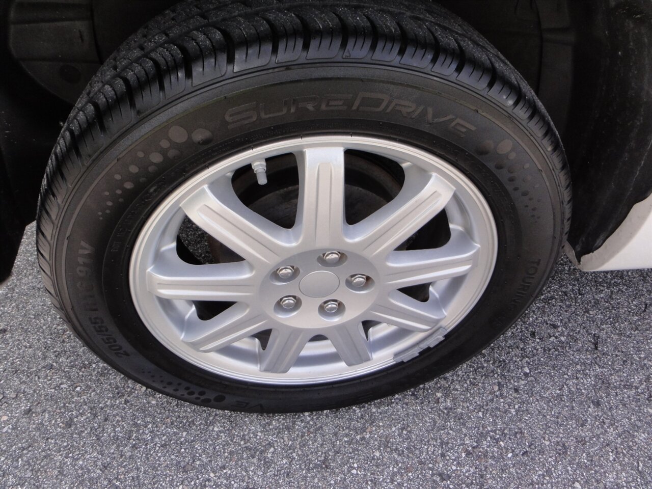 2008 Chrysler PT Cruiser Convertible - Photo 32 - Deland, FL 32720