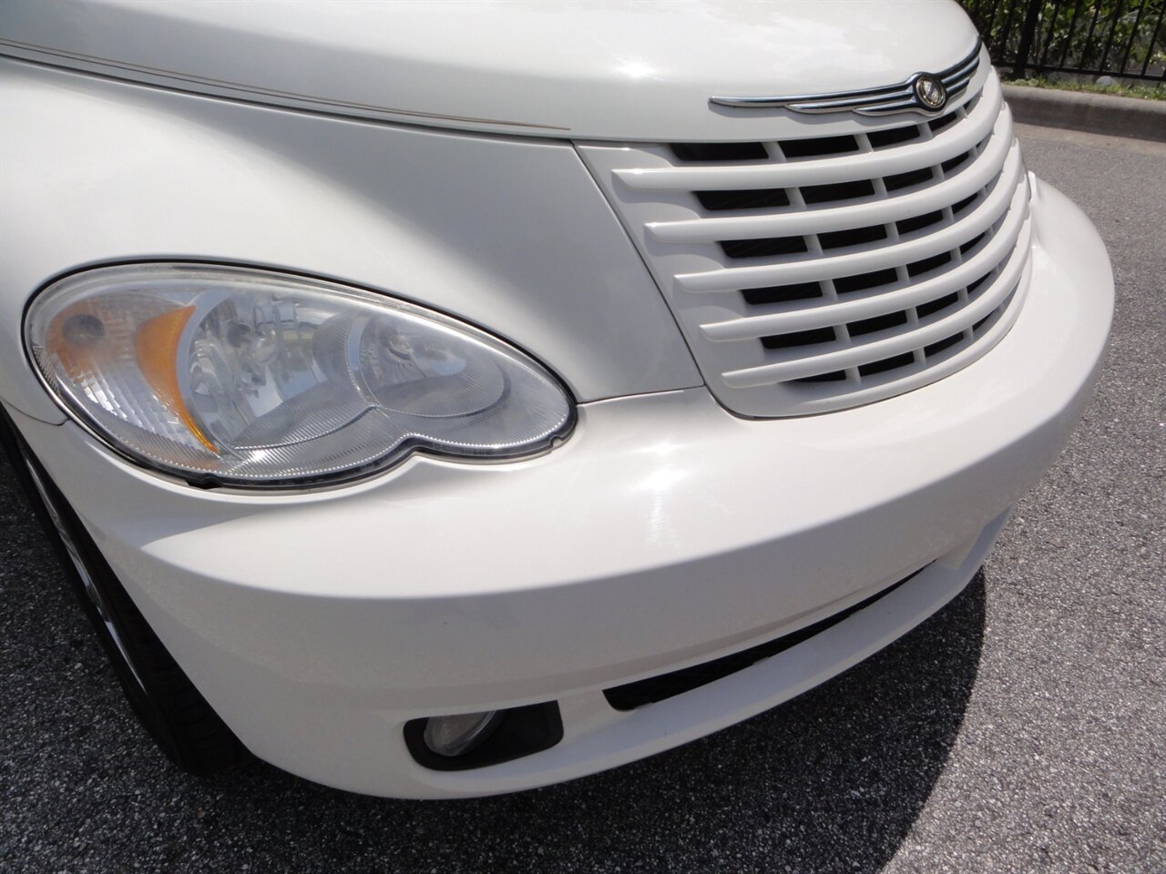 2008 Chrysler PT Cruiser Convertible - Photo 11 - Deland, FL 32720