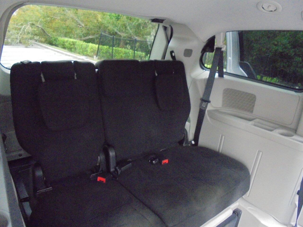 2012 Dodge Grand Caravan Crew  BraunAbility handicap van - Photo 36 - Deland, FL 32720