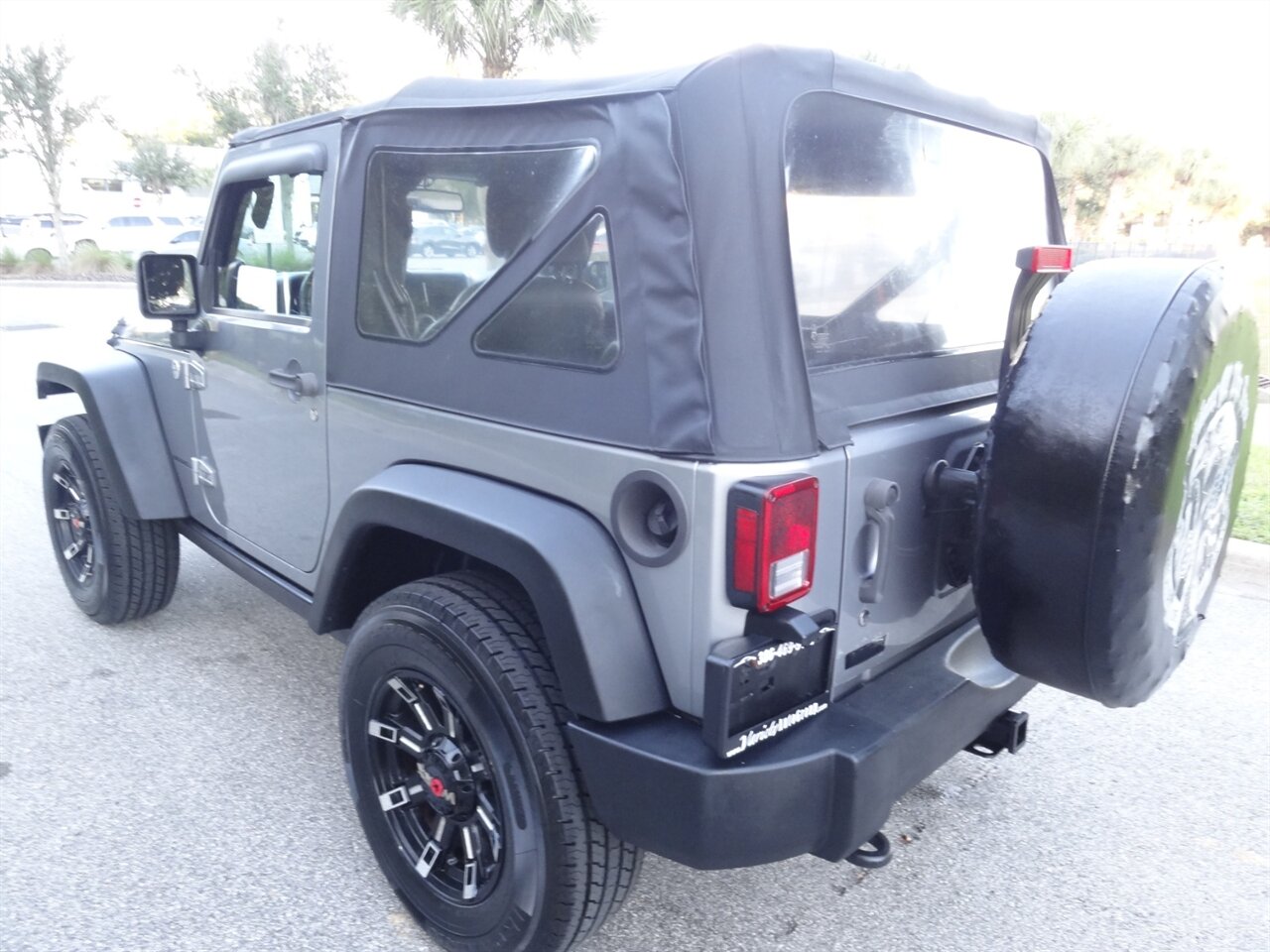 2014 Jeep Wrangler Rubicon - Photo 4 - Deland, FL 32720