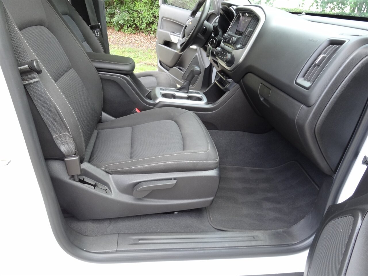2019 Chevrolet Colorado LT Crew cab - Photo 43 - Deland, FL 32720