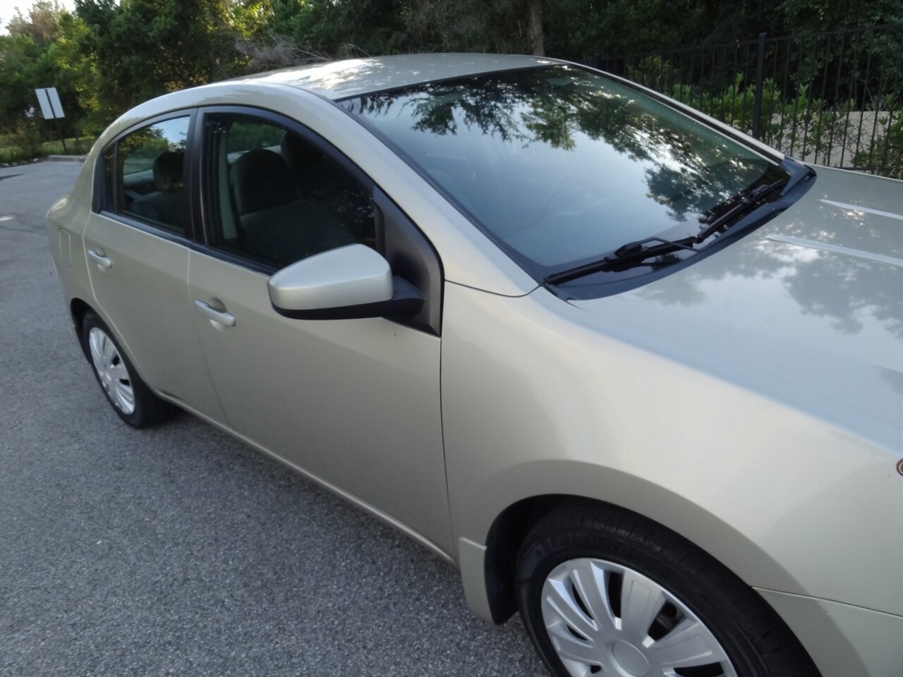 2008 Nissan Sentra 2.0   - Photo 8 - Deland, FL 32720