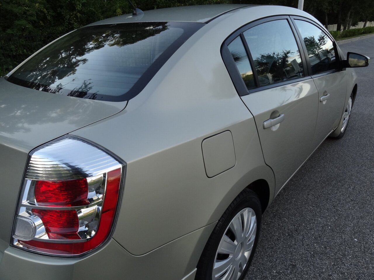 2008 Nissan Sentra 2.0   - Photo 13 - Deland, FL 32720