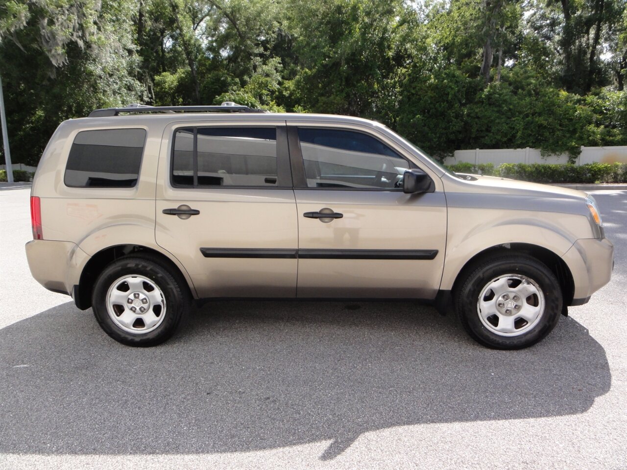 2010 Honda Pilot LX   - Photo 16 - Deland, FL 32720