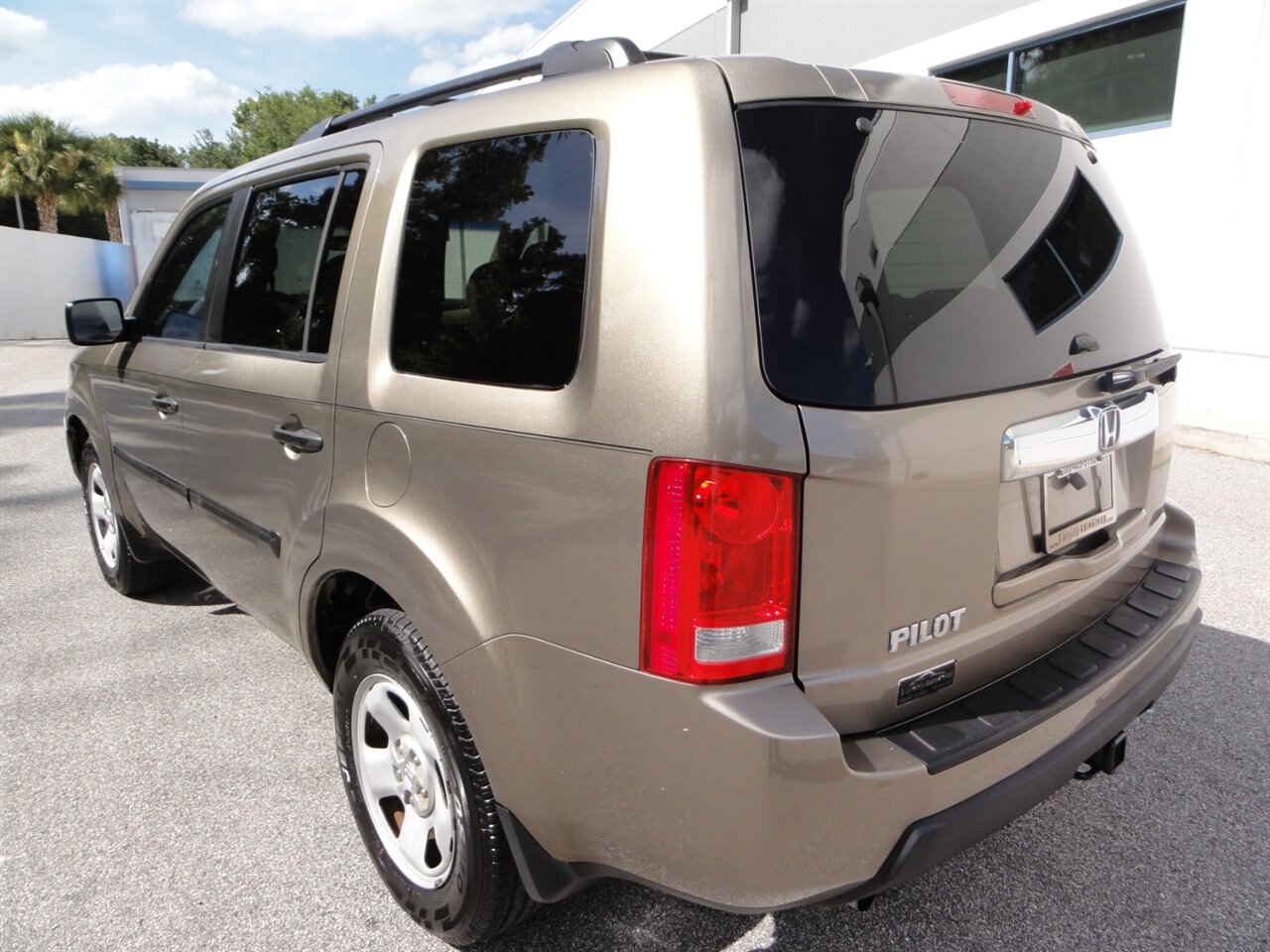 2010 Honda Pilot LX   - Photo 4 - Deland, FL 32720
