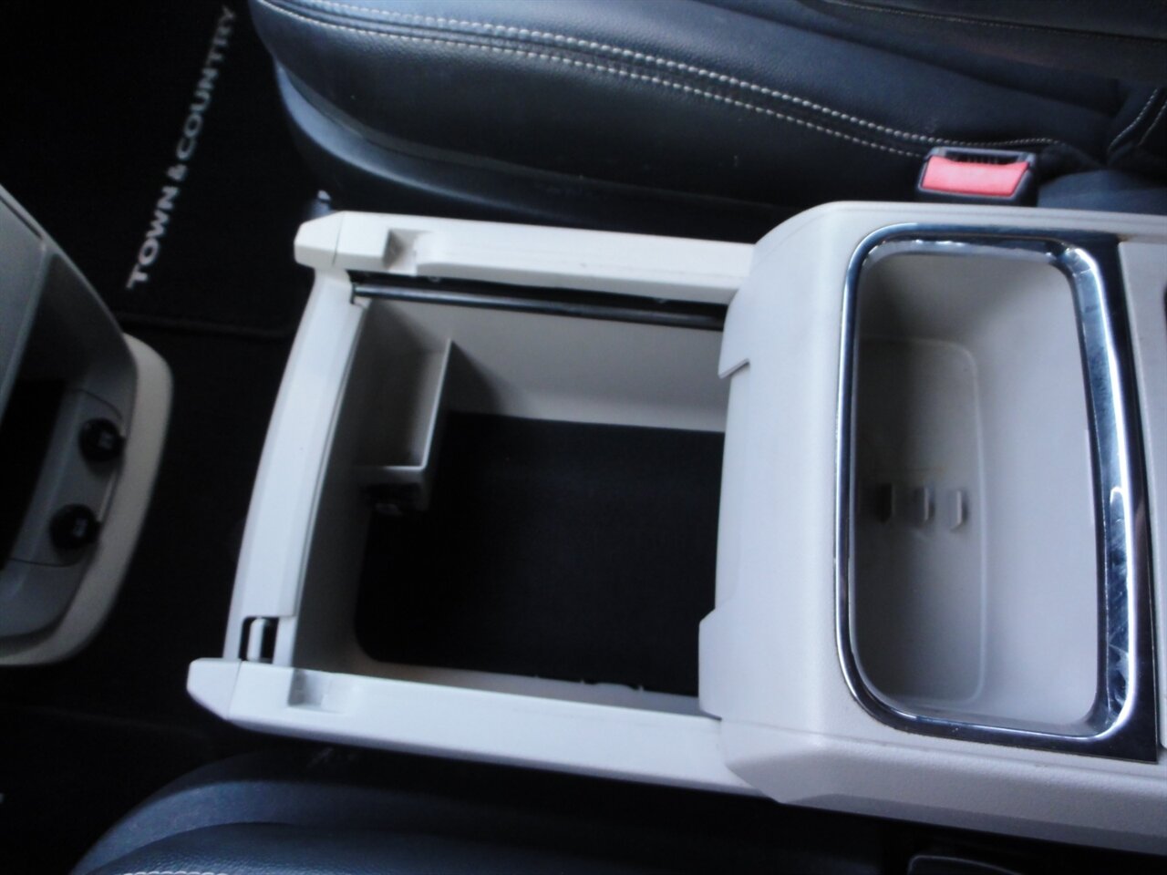 2014 Chrysler Town & Country Touring   - Photo 55 - Deland, FL 32720