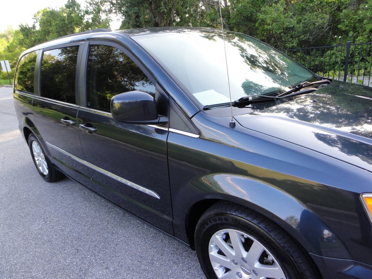 2014 Chrysler Town & Country Touring   - Photo 8 - Deland, FL 32720