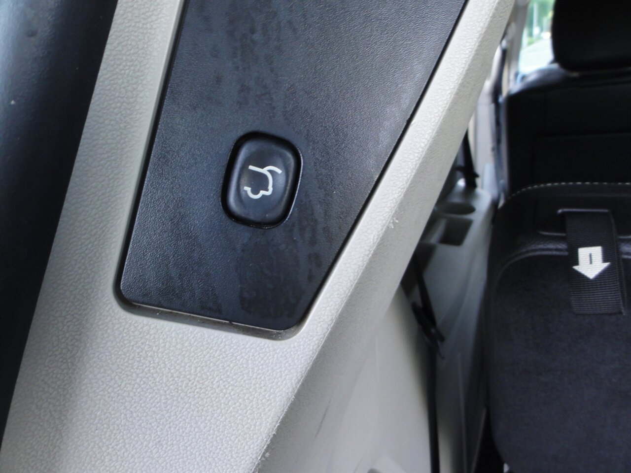 2014 Chrysler Town & Country Touring   - Photo 37 - Deland, FL 32720