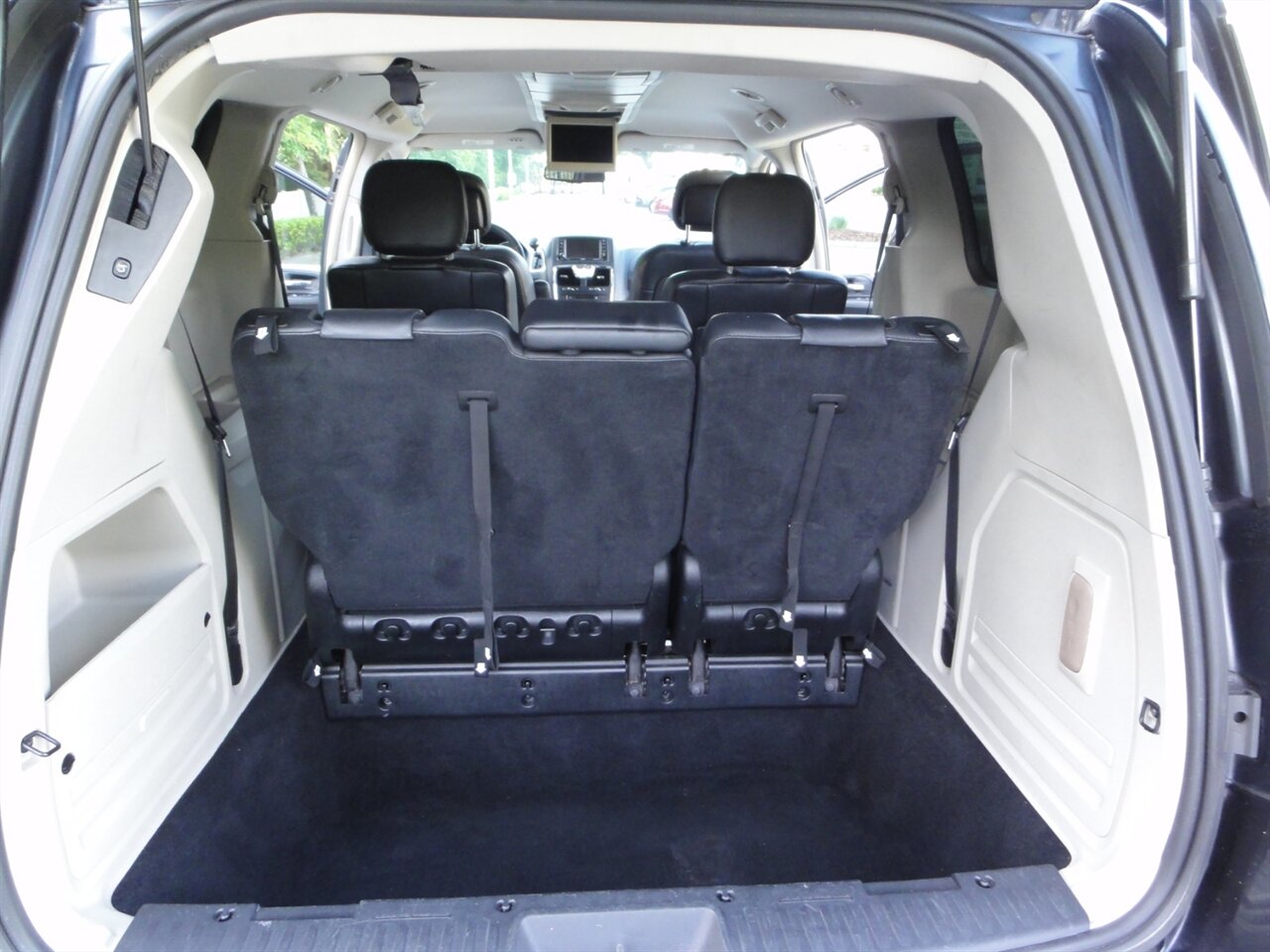 2014 Chrysler Town & Country Touring   - Photo 35 - Deland, FL 32720