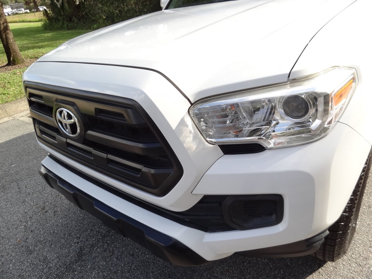 2016 Toyota Tacoma SR  Extended cab - Photo 8 - Deland, FL 32720