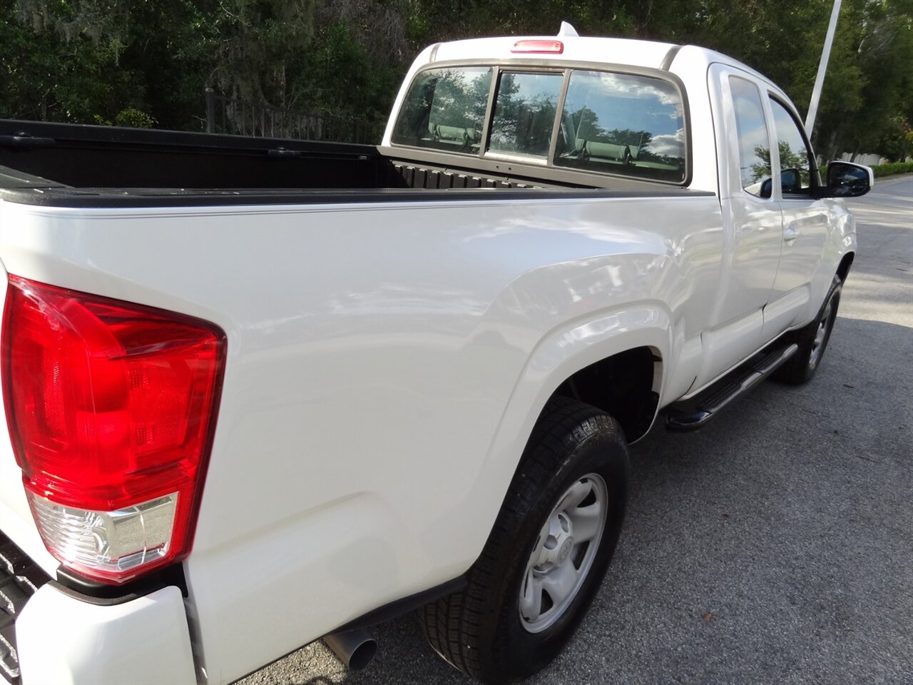 2016 Toyota Tacoma SR  Extended cab - Photo 19 - Deland, FL 32720