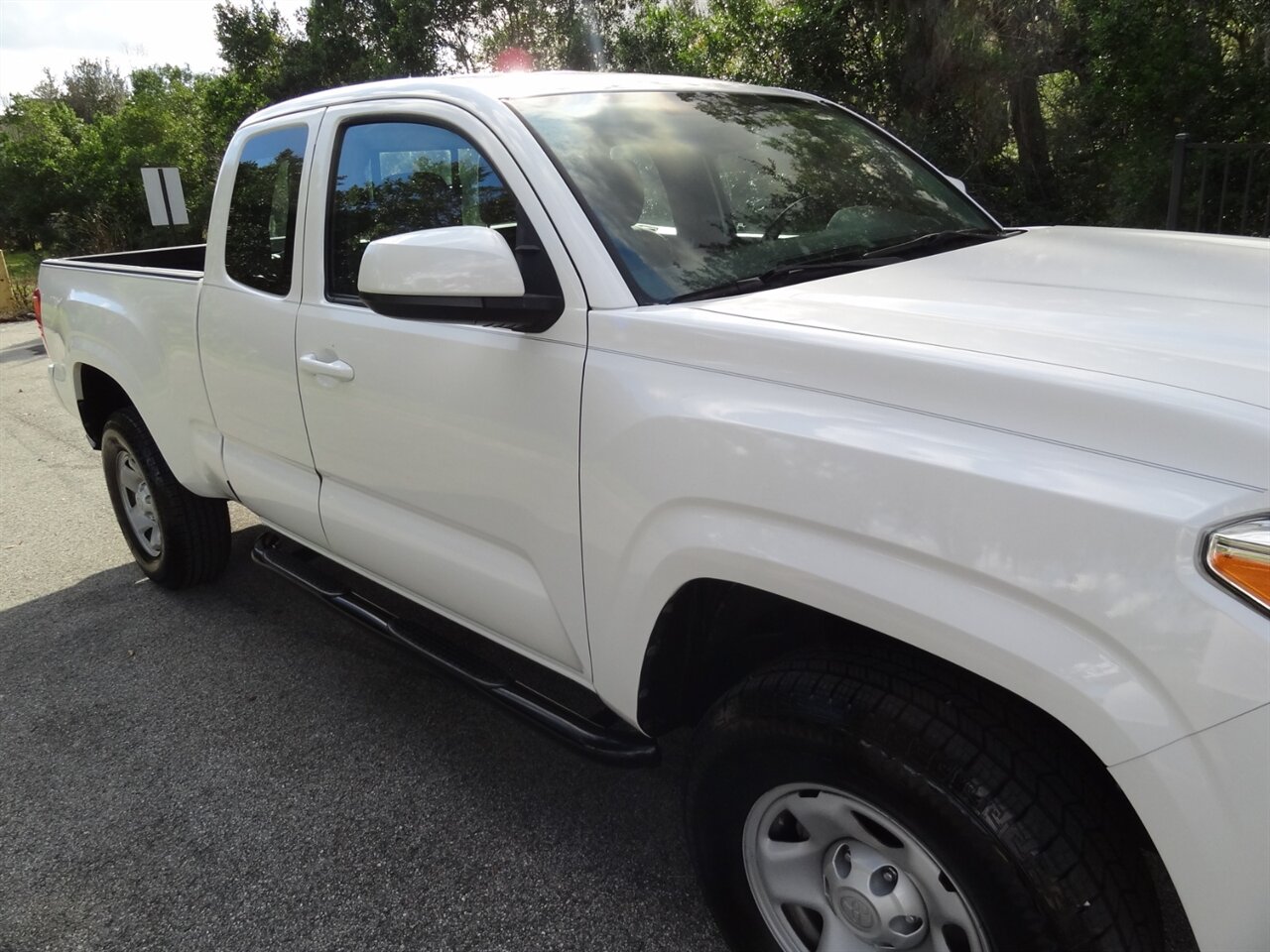 2016 Toyota Tacoma SR  Extended cab - Photo 10 - Deland, FL 32720