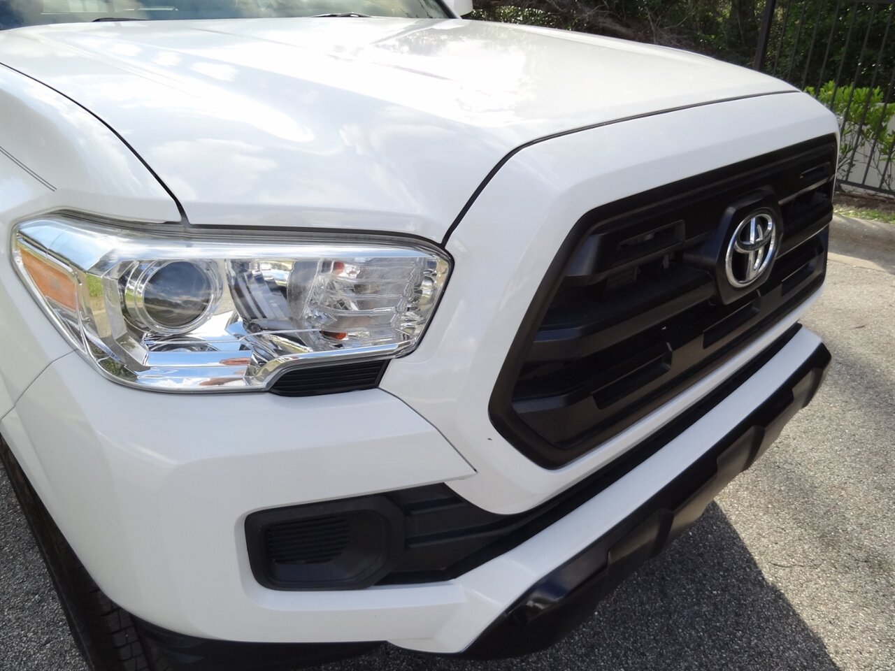 2016 Toyota Tacoma SR  Extended cab - Photo 9 - Deland, FL 32720