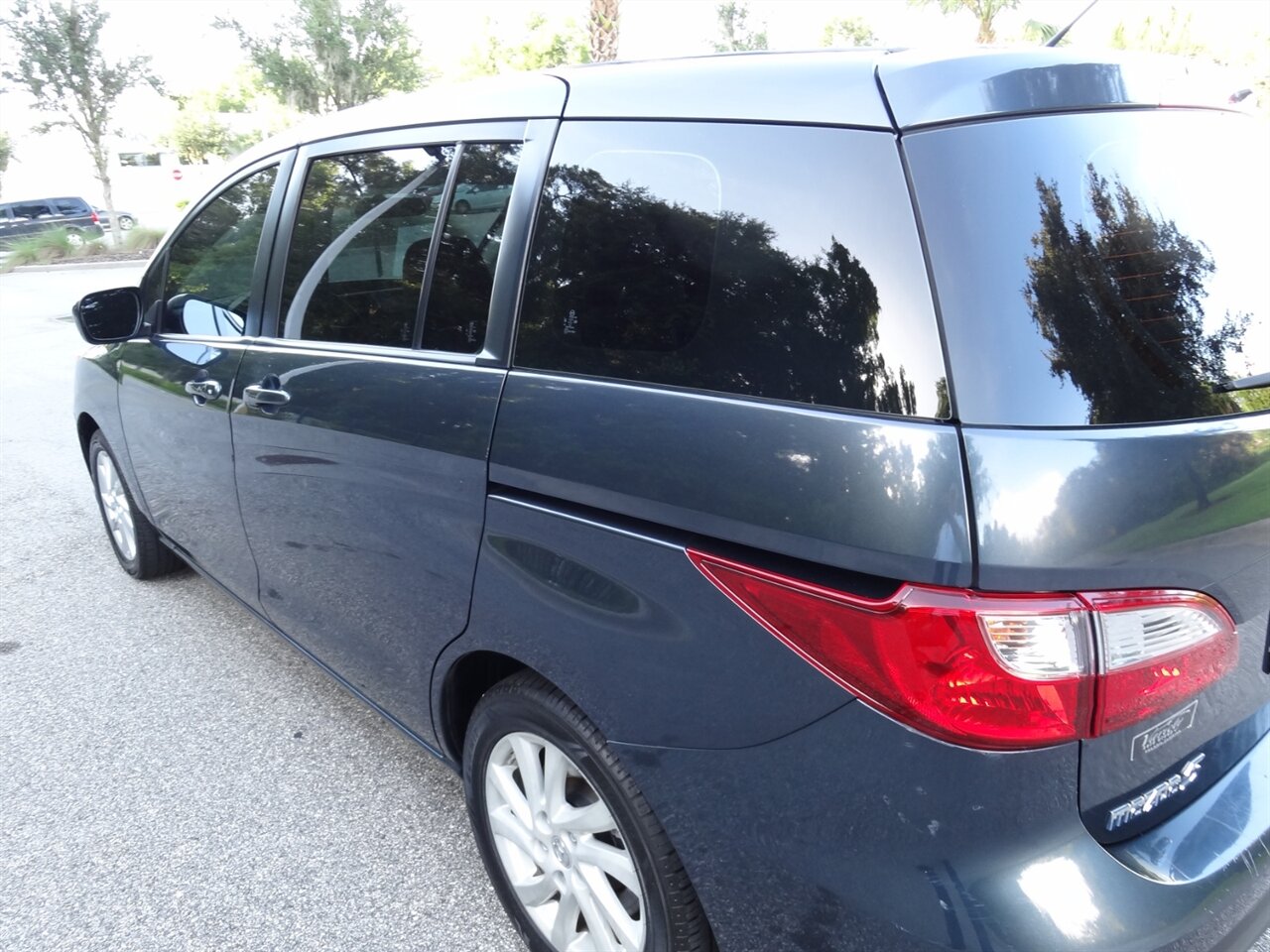 2012 Mazda Mazda5 Sport Wagon - Photo 12 - Deland, FL 32720