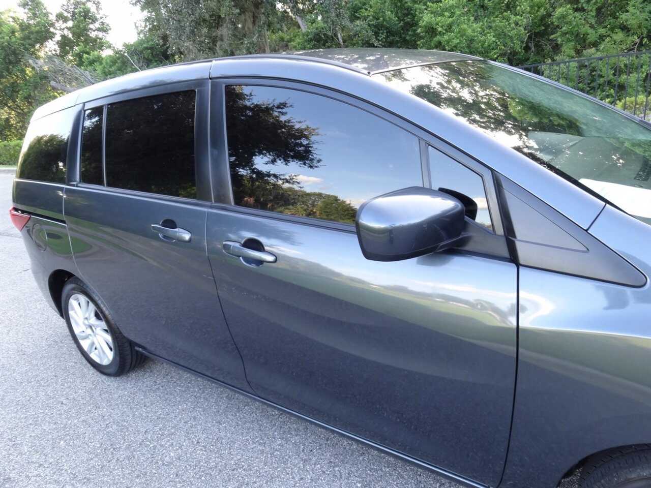 2012 Mazda Mazda5 Sport Wagon - Photo 10 - Deland, FL 32720