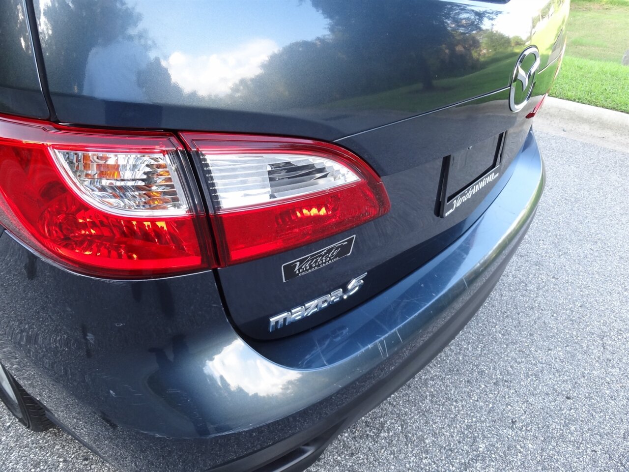 2012 Mazda Mazda5 Sport Wagon - Photo 21 - Deland, FL 32720
